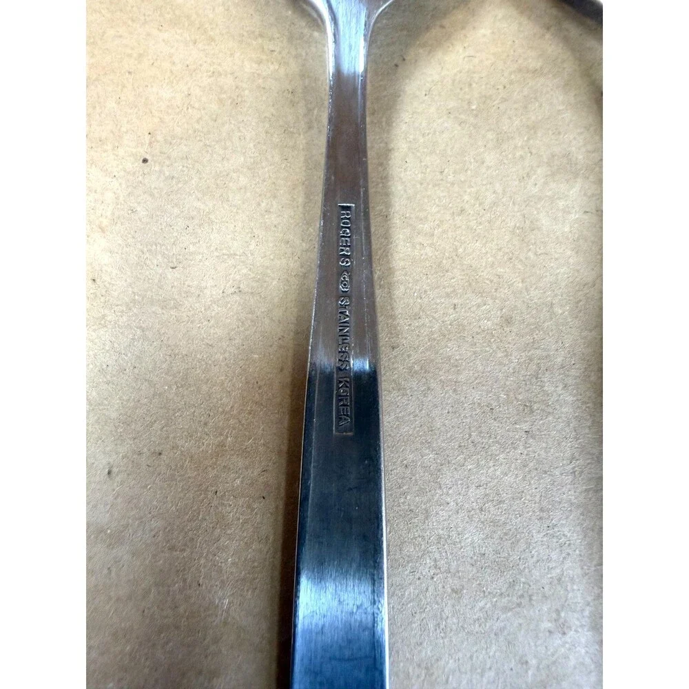 2 Vintage Rogers Co Stanley Roberts La Spana Tablespoons Soup Spoons 7 1/4